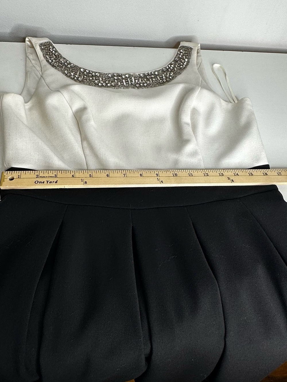 White House Black Market Sleeveless Black & Off-White Beaded Neckline Dress 12 - Picture 8 of 16